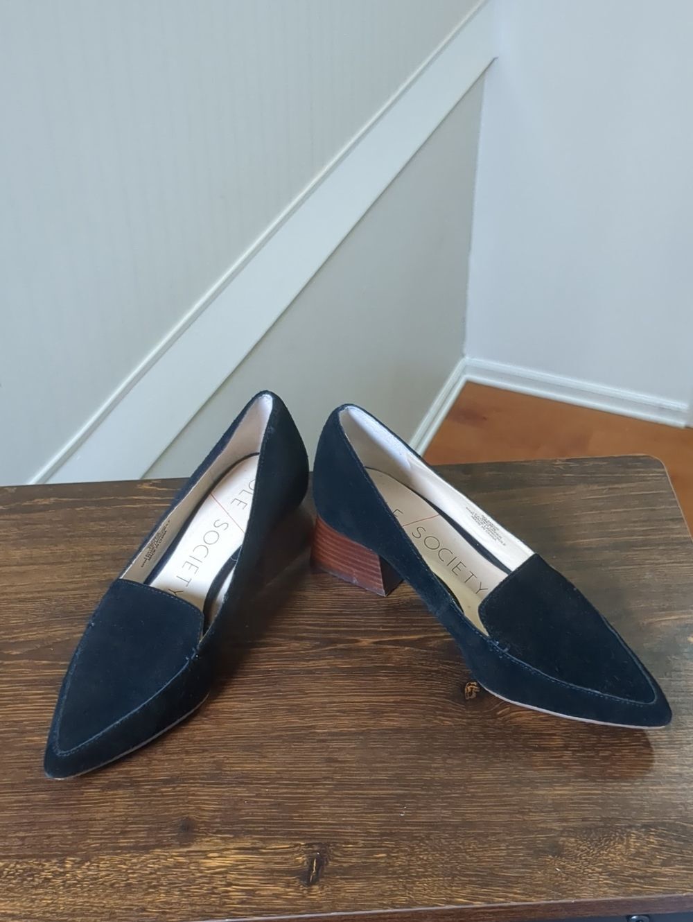 Sole Society "Mavis" Black Suede Point Toe Low Block Heel Loafers 6M (36.5)